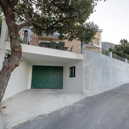 Gabriel With Pool, Sauna, Jacuzzi * מאקרסקה