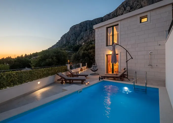 Gabriel With Pool, Sauna, Jacuzzi * Μακάρσκα