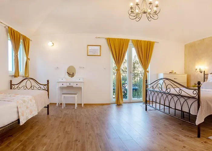 Gabriel With Pool, Sauna, Jacuzzi Βίλα Μακάρσκα