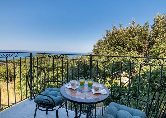 Gabriel With Pool, Sauna, Jacuzzi * Μακάρσκα