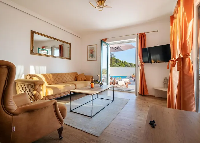 Villa Gabriel With Pool, Sauna, Jacuzzi Makarska